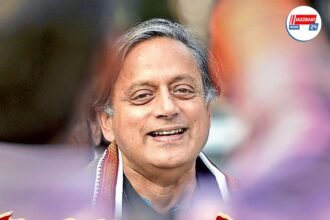 কেরলের পরবর্তী মুখ্যমন্ত্রী শশী থারুর? দলের 'চক্ষুশূল' হলেও সমীক্ষায় শীর্ষে কংগ্রেস সাংসদ