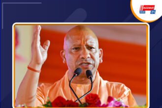 জঙ্গলমহলে যোগীর সভা!