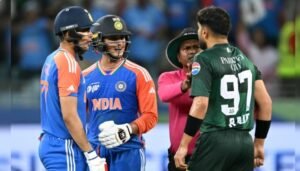 দুবাইতে এশিয়া কাপের সুপার ফোর ম্যাচে আফ্রিদি-রউফদের আগ্রাসন, ব্যাট হাতেই পাল্টা জবাব অভিষেক শর্মার