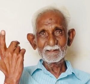 যেন বইয়ের পাতার গল্প, প্রায় চার দশকের পুরনো ঘুষ মামলা থেকে মুক্তি পেলেন ৮৩ বছরের প্রাক্তন সরকারি কর্মচারী