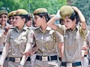 নম্বরগুলো রেখে দিন মোবাইলে, দুর্গাপুজোয় পুলিশের বিশেষ হেল্পলাইন