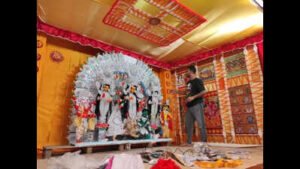 ‘দুর্গাভিল’ জমজমাট! জার্মানির দুর্গাপুজোয় এক টুকরো কুমোরটুলি