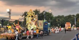 এমন দুর্গা কার্নিভাল আগে দেখেনি কলকাতা! কবে হবে? কতগুলি পুজোকমিটি অংশগ্রহণ করবে?